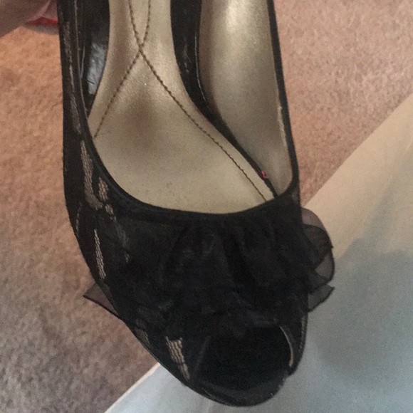 Unlisted Black Heels - Picture 2 of 3